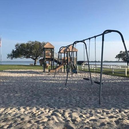 Beautiful Home Across The Street From Lake June! Λέικ Πλάσιντ Εξωτερικό φωτογραφία