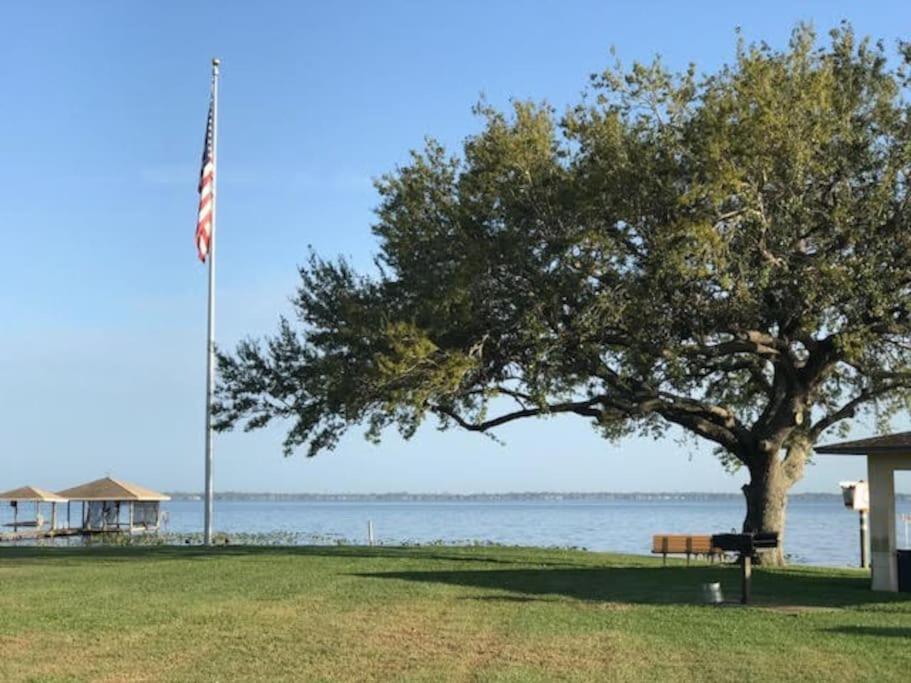 Beautiful Home Across The Street From Lake June! Λέικ Πλάσιντ Εξωτερικό φωτογραφία