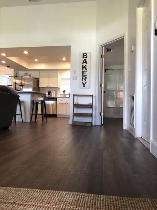 Beautiful Home Across The Street From Lake June! Λέικ Πλάσιντ Εξωτερικό φωτογραφία